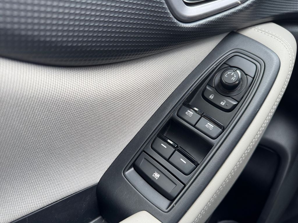 2023 Subaru Forester Premium *LIFETIME POWERTRAIN*