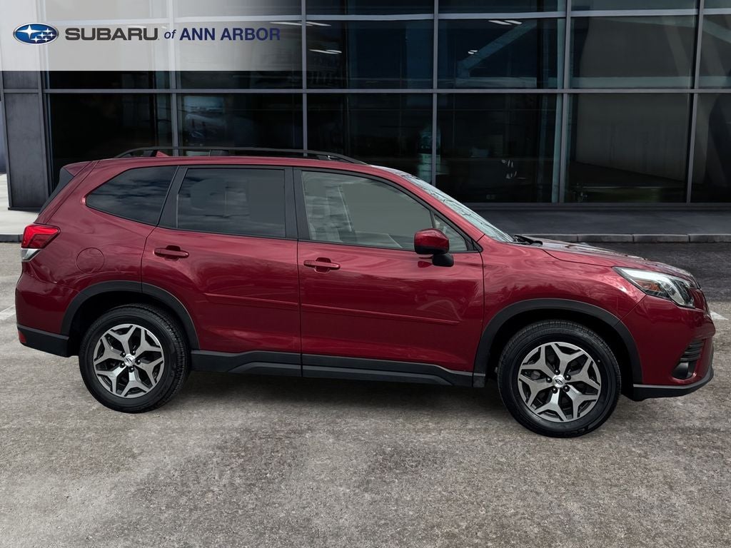 2023 Subaru Forester Premium