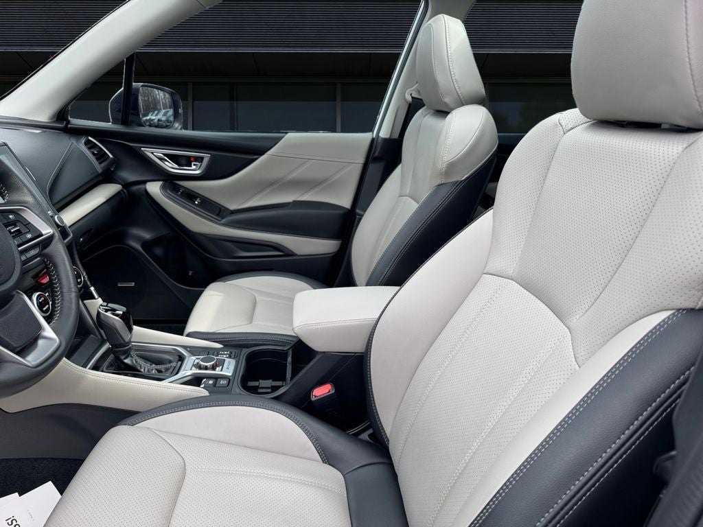 2024 Subaru Forester Limited *LIFETIME POWERTRAIN*