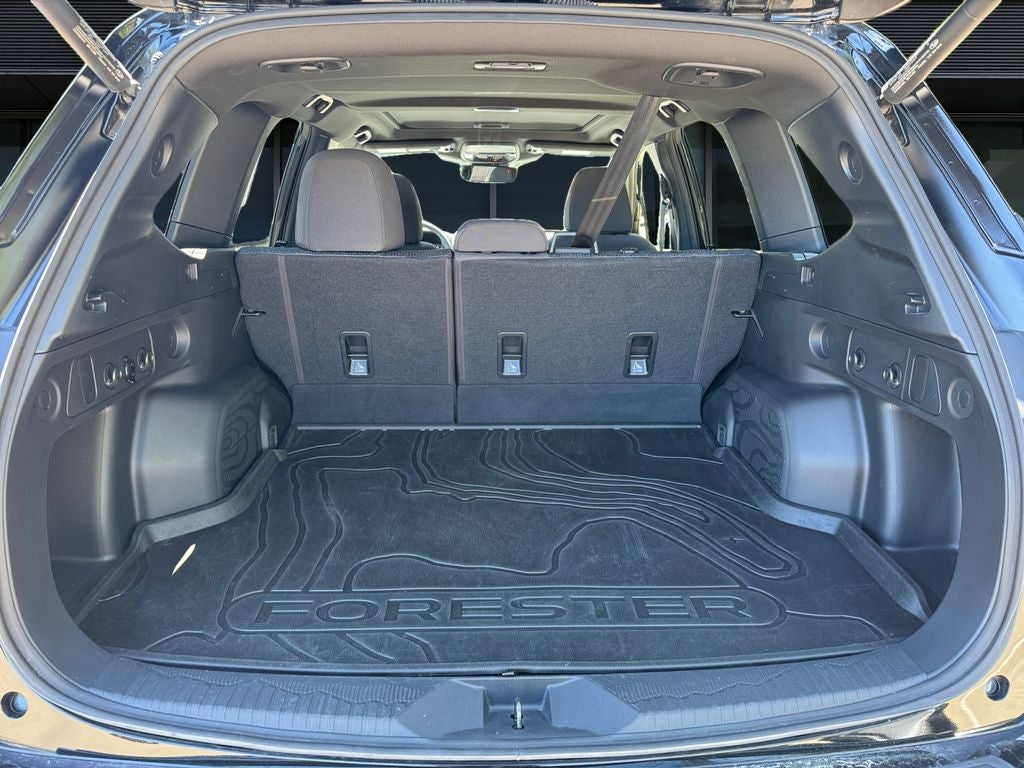2025 Subaru Forester Premium **LIFETIME POWERTRAIN**