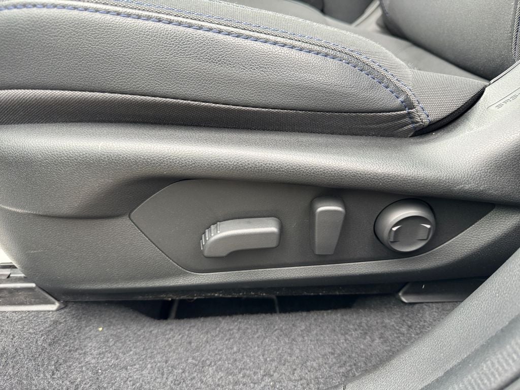 2025 Subaru Forester Premium *LIFETIME POWERTRAIN*