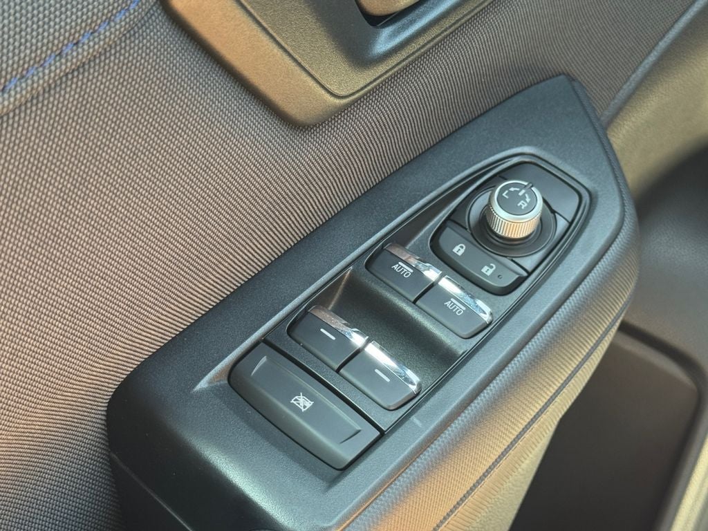 2025 Subaru Forester Premium **LIFETIME POWERTRAIN**