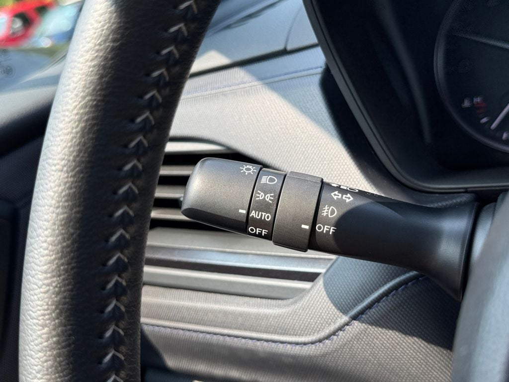 2025 Subaru Forester Premium **LIFETIME POWERTRAIN**