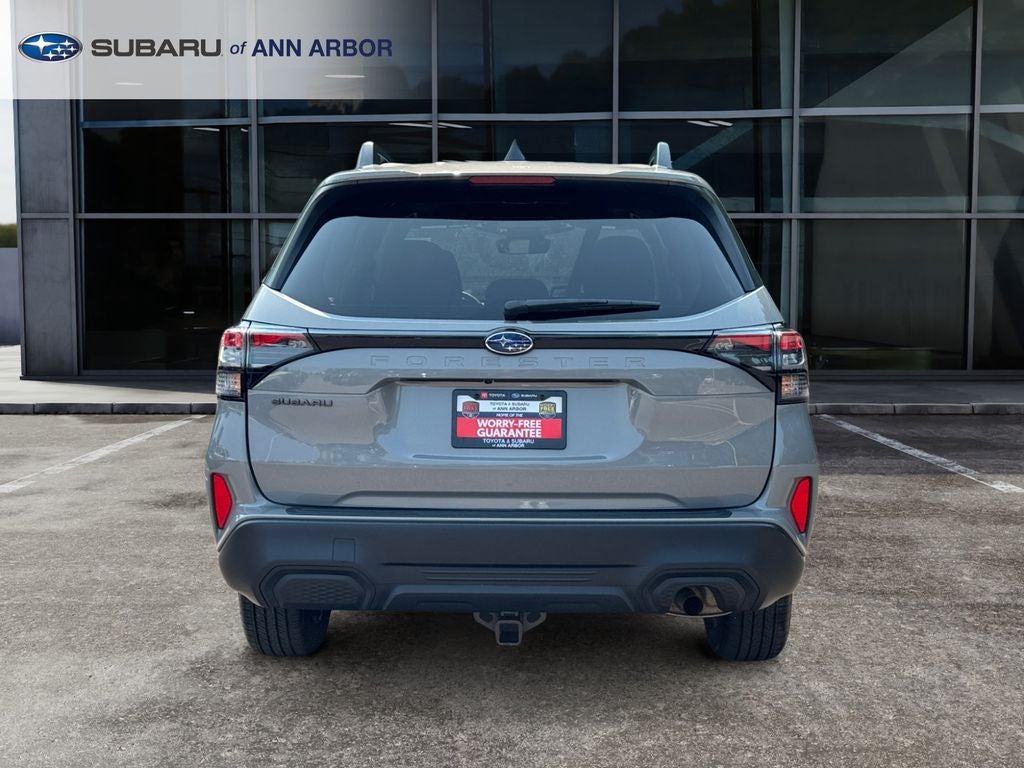 2025 Subaru Forester Premium **LIFETIME POWERTRAIN**
