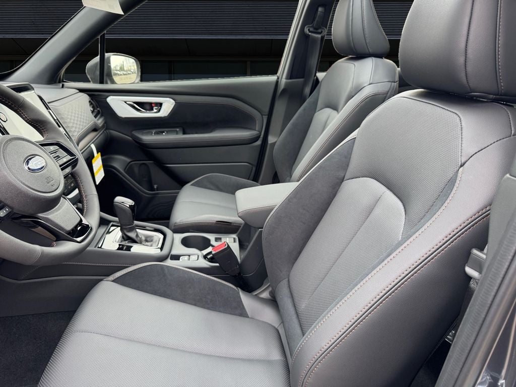 2025 Subaru Forester Touring **LIFETIME POWERTRAIN**