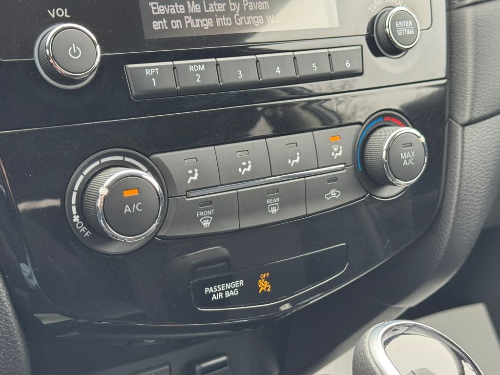 2017 Nissan Rogue S