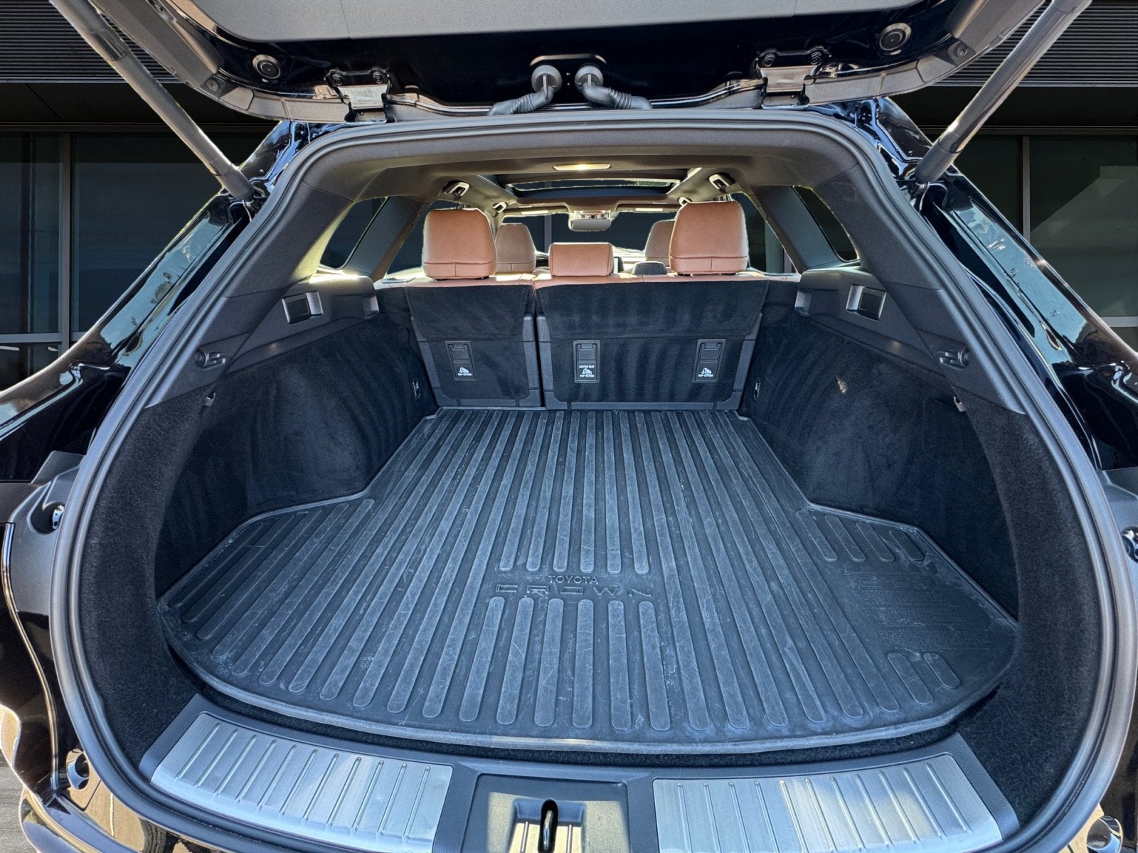 2025 Toyota Crown Signia Limited