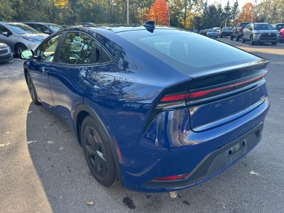 2025 Toyota Prius LE