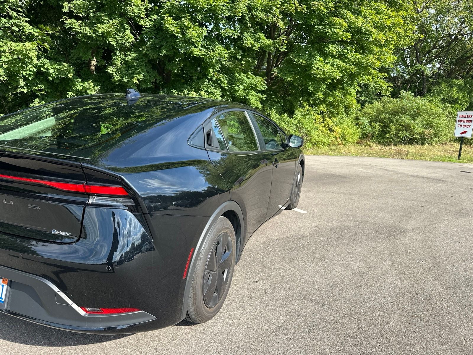 2025 Toyota Prius LE