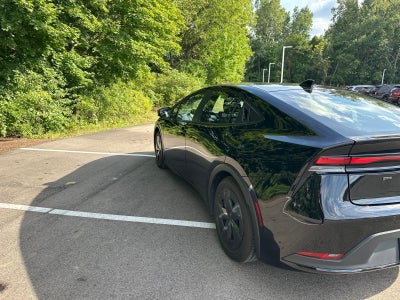 2025 Toyota Prius LE