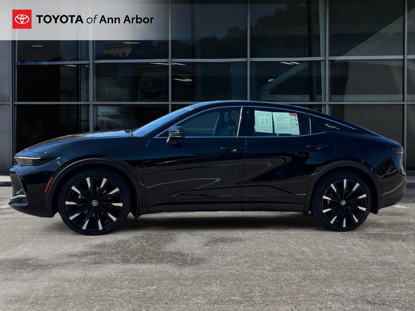 2023 Toyota Crown Platinum