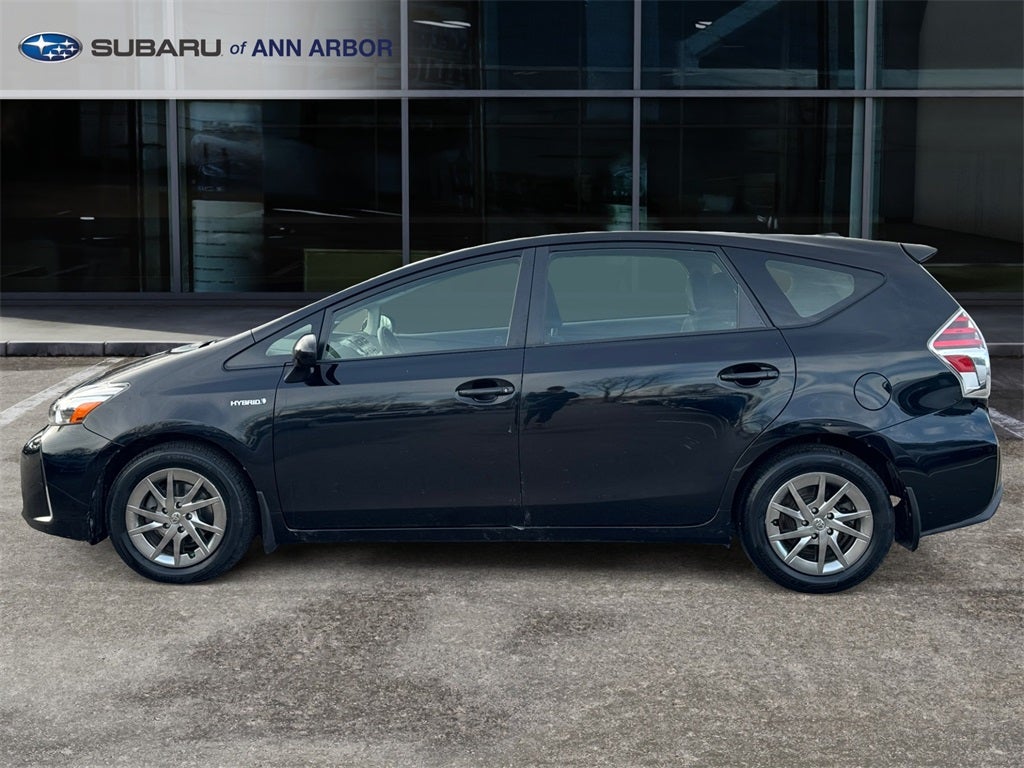 2017 Toyota Prius v Three