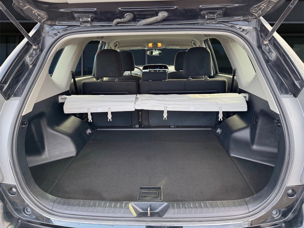 2017 Toyota Prius v Three