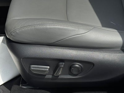 2023 Toyota Venza XLE