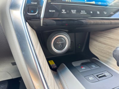 2023 Toyota Venza XLE