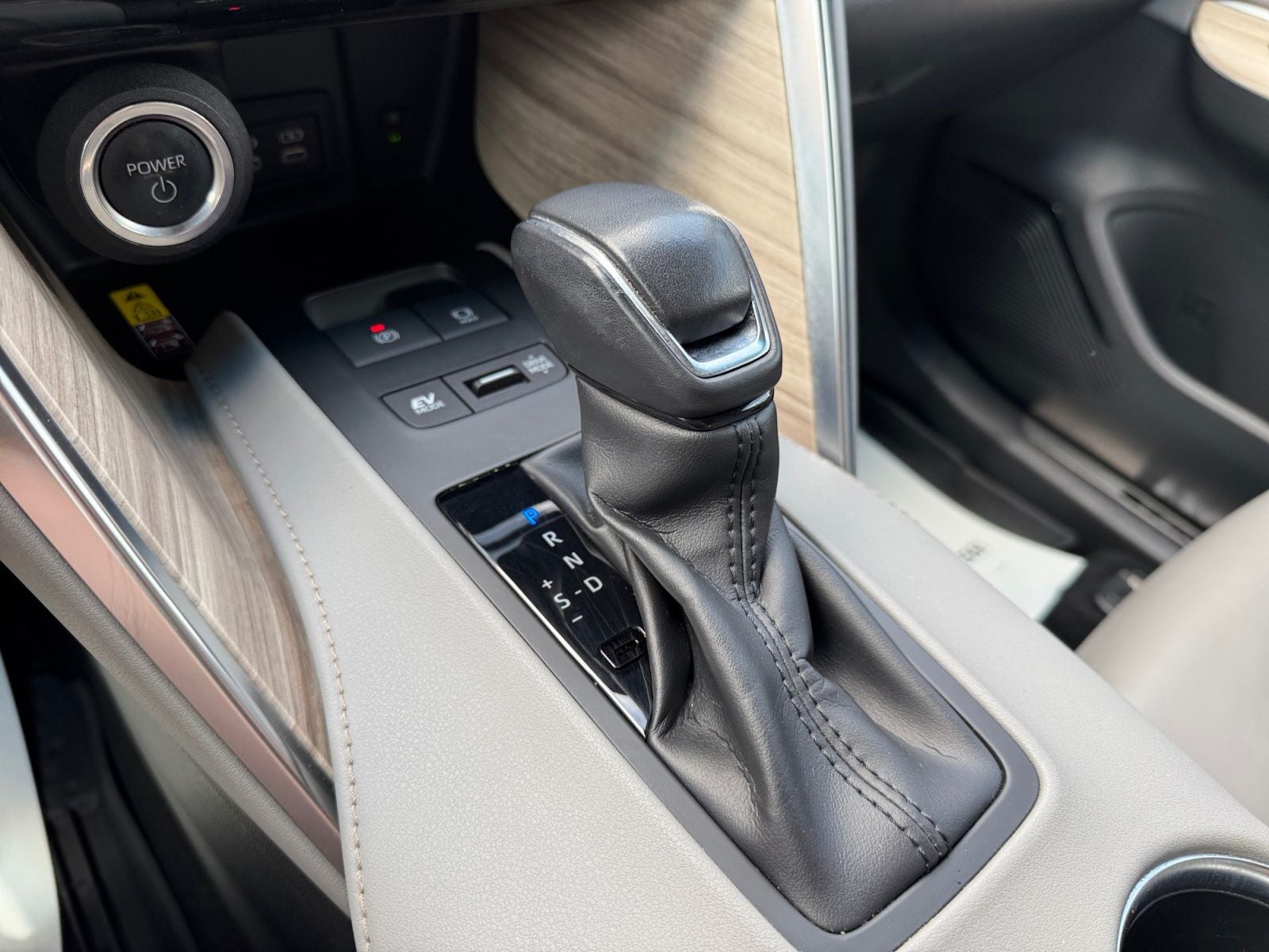 2023 Toyota Venza XLE
