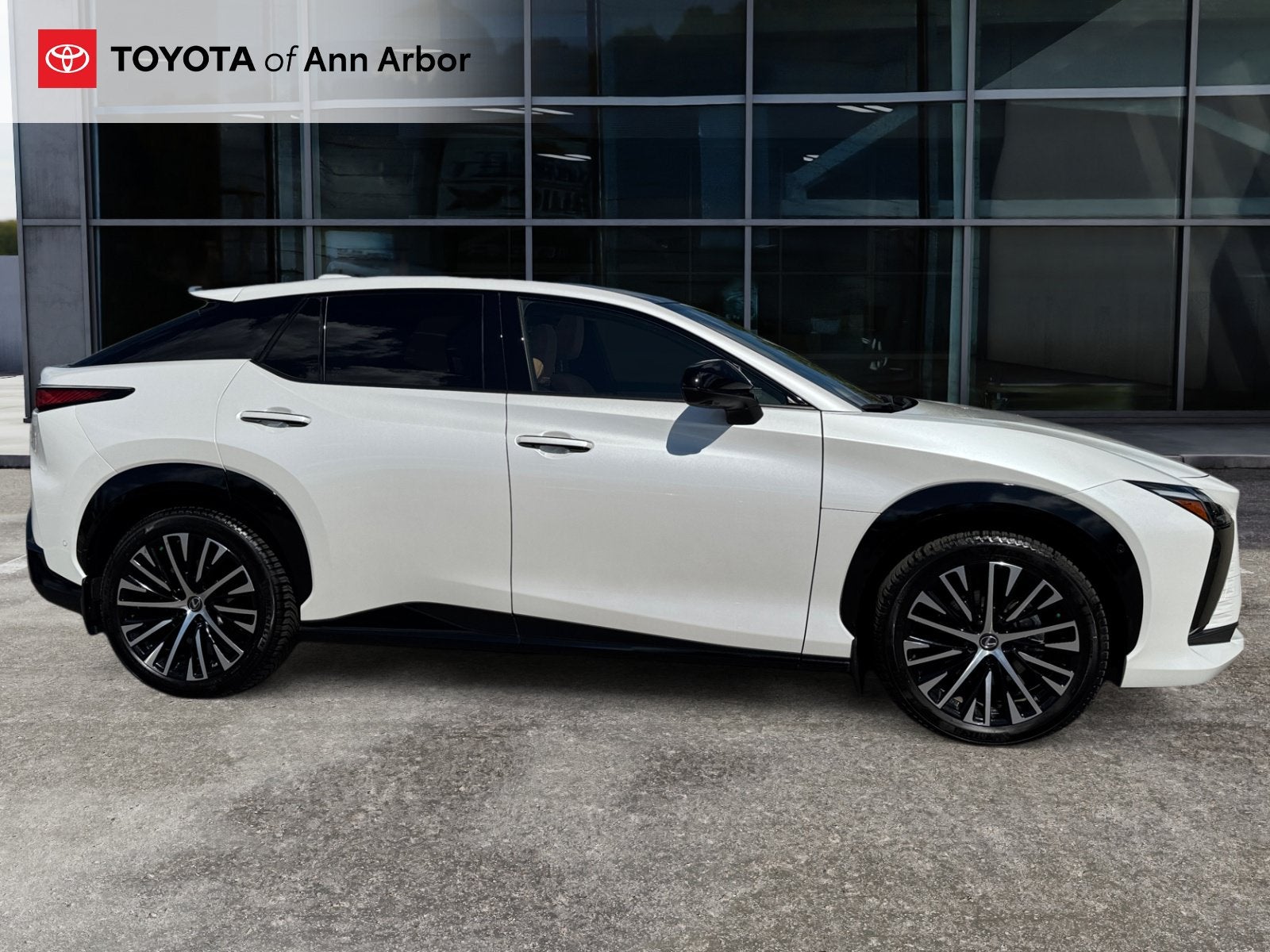 2024 Lexus RZ 300e Luxury