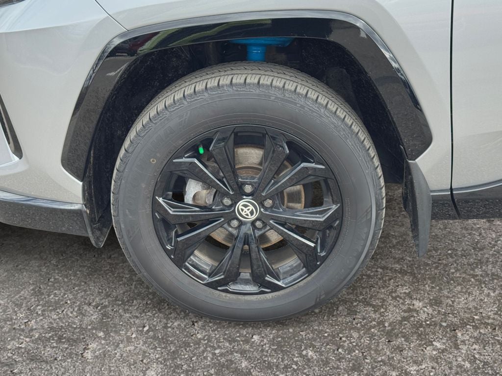 2022 Toyota RAV4 Hybrid SE