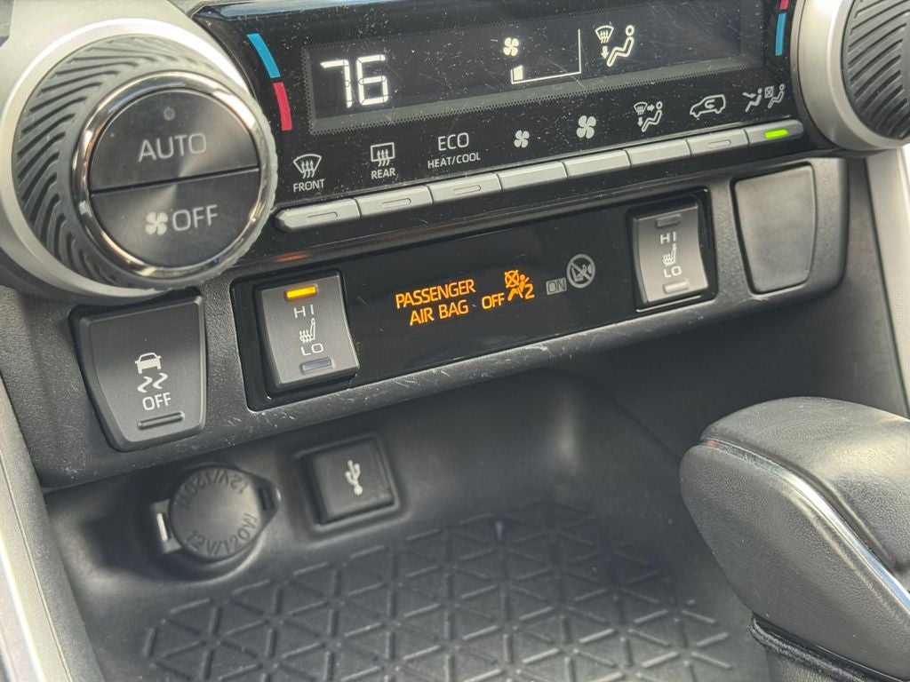 2022 Toyota RAV4 Hybrid SE