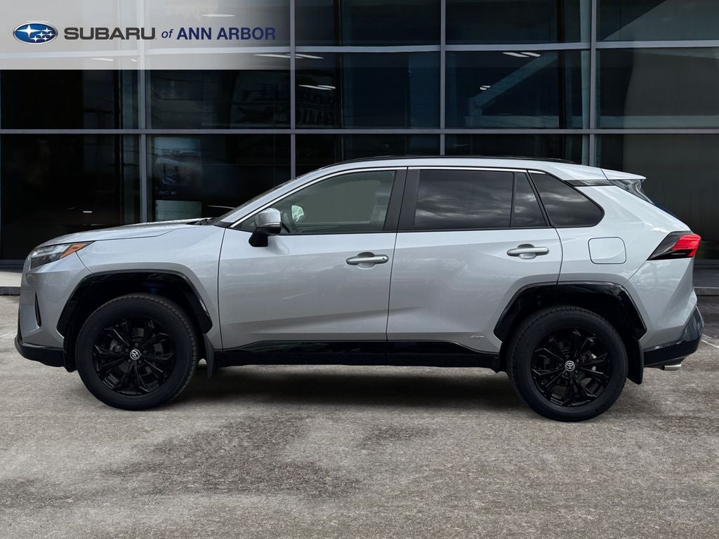 2022 Toyota RAV4 Hybrid SE