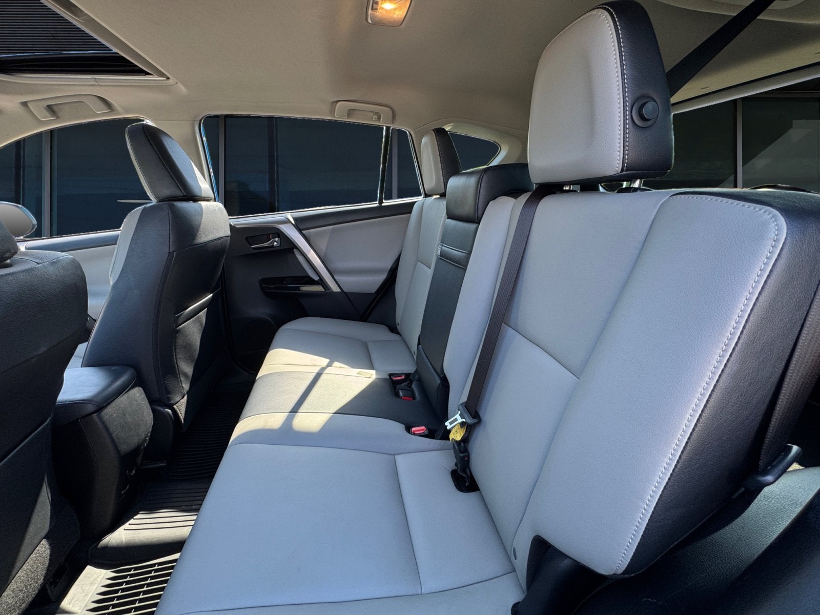 2016 Toyota RAV4 Hybrid Limited