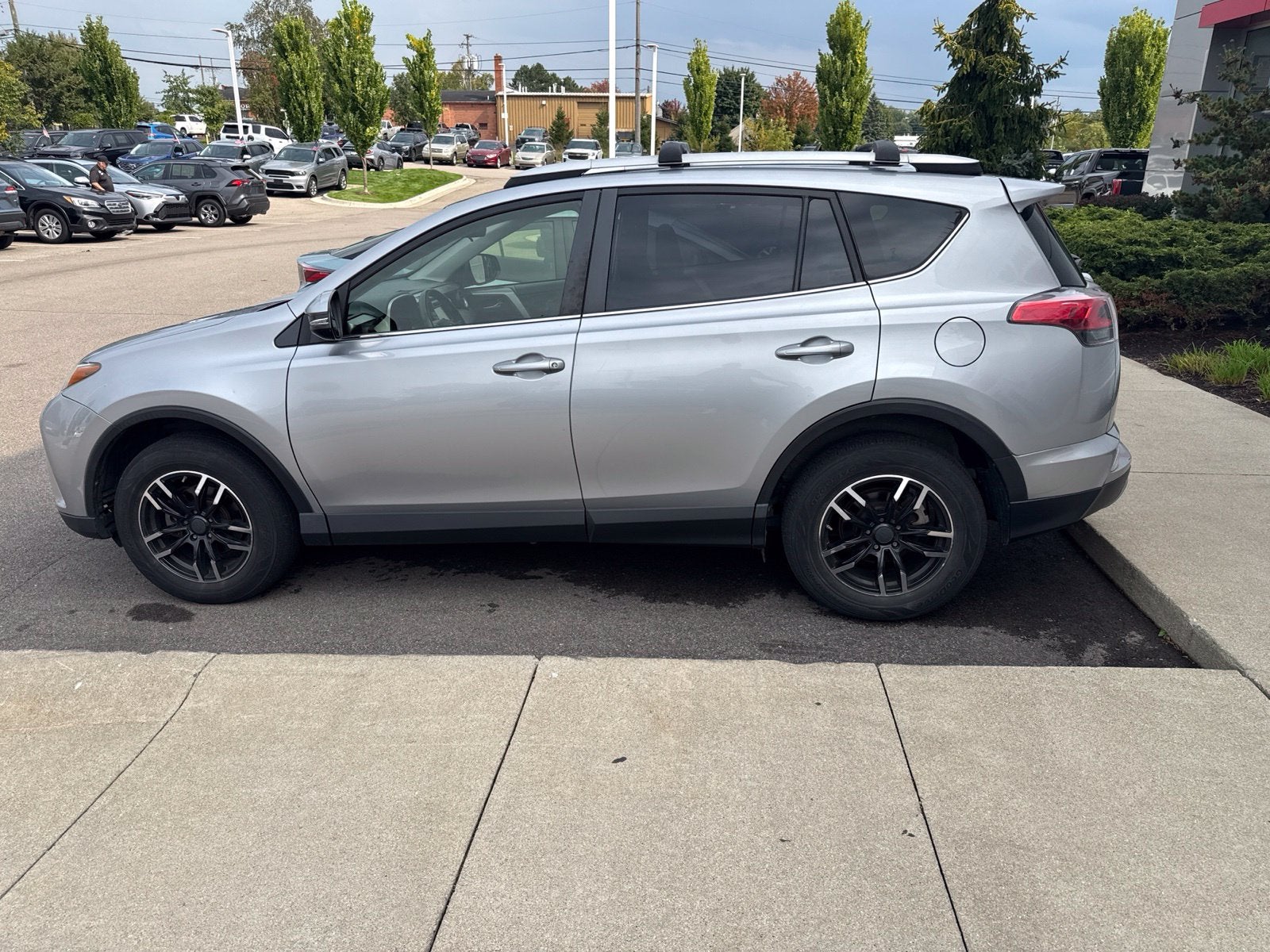 2018 Toyota RAV4 XLE