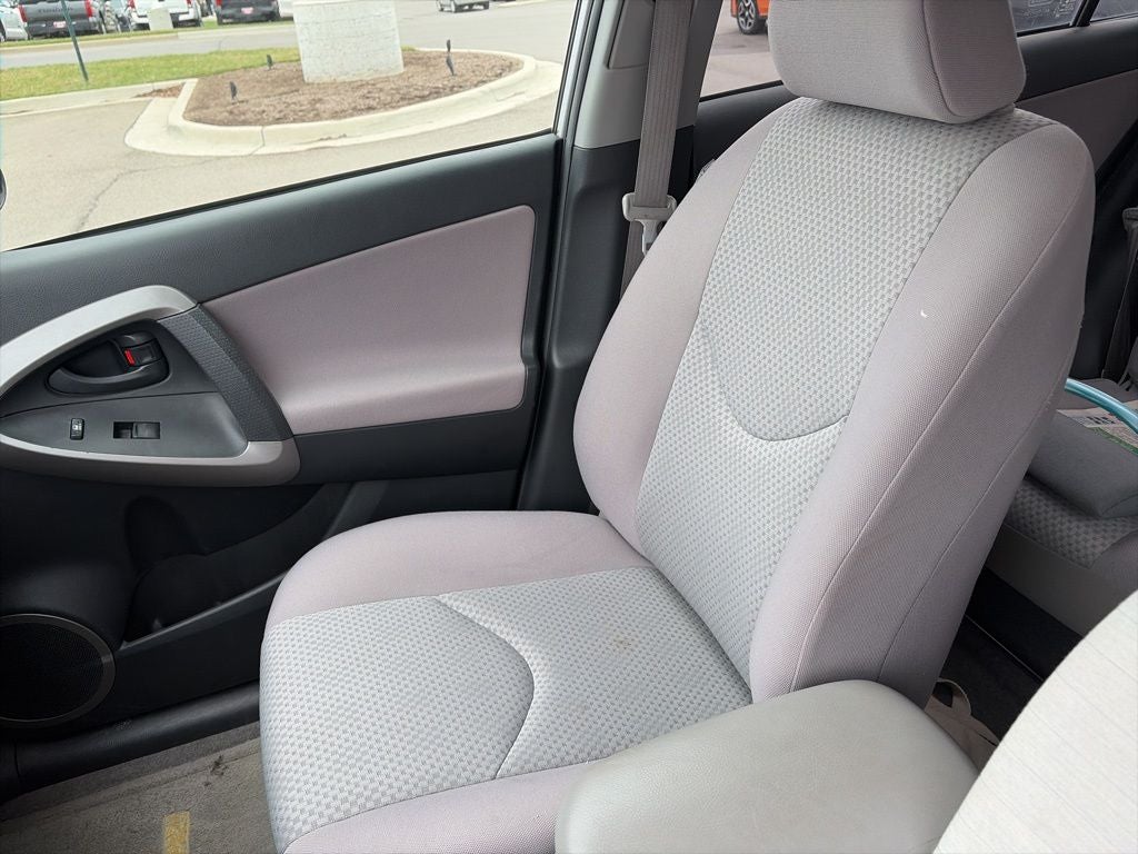 2006 Toyota RAV4 Base