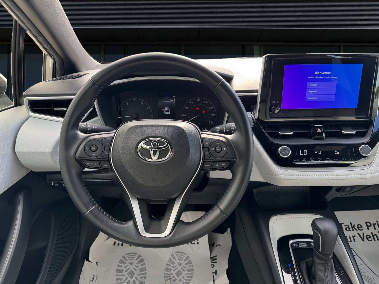 2024 Toyota Corolla Hatchback SE
