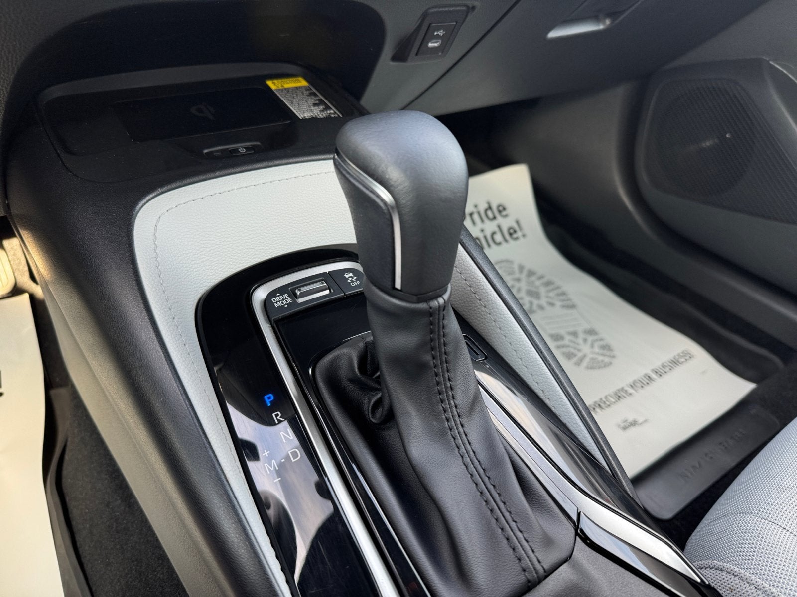 2024 Toyota Corolla Hatchback SE