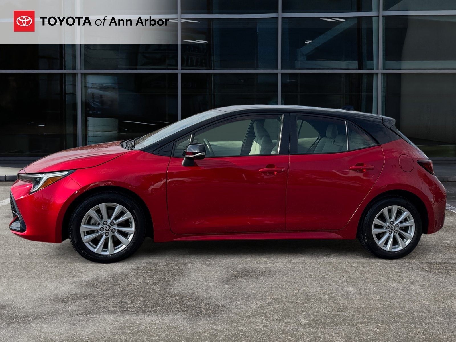 2024 Toyota Corolla Hatchback SE