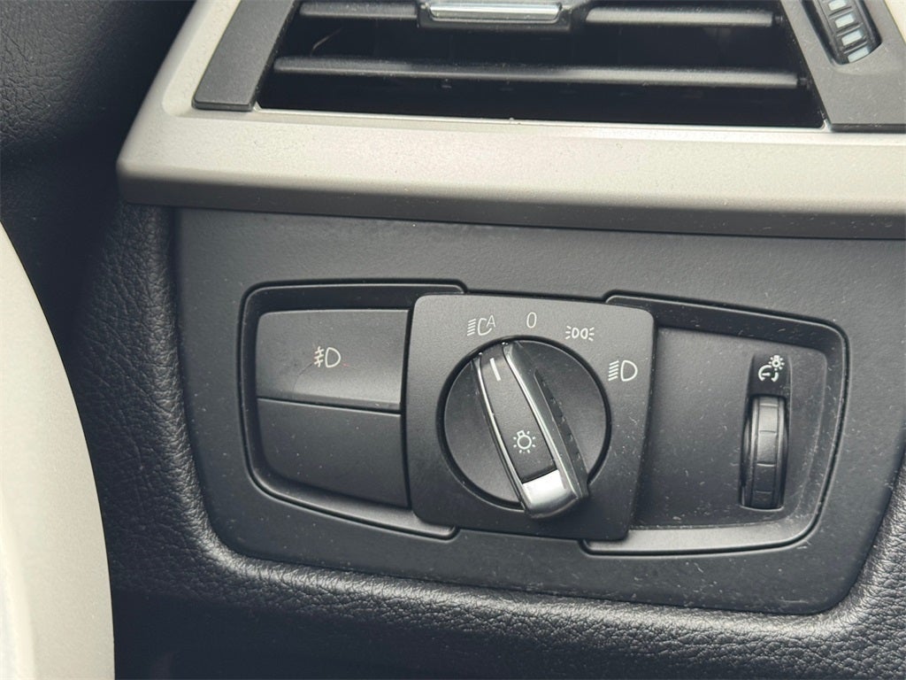 2014 BMW 3 Series 320i xDrive