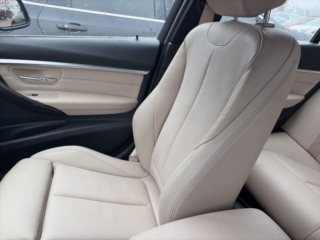 2017 BMW 3 Series 330i xDrive