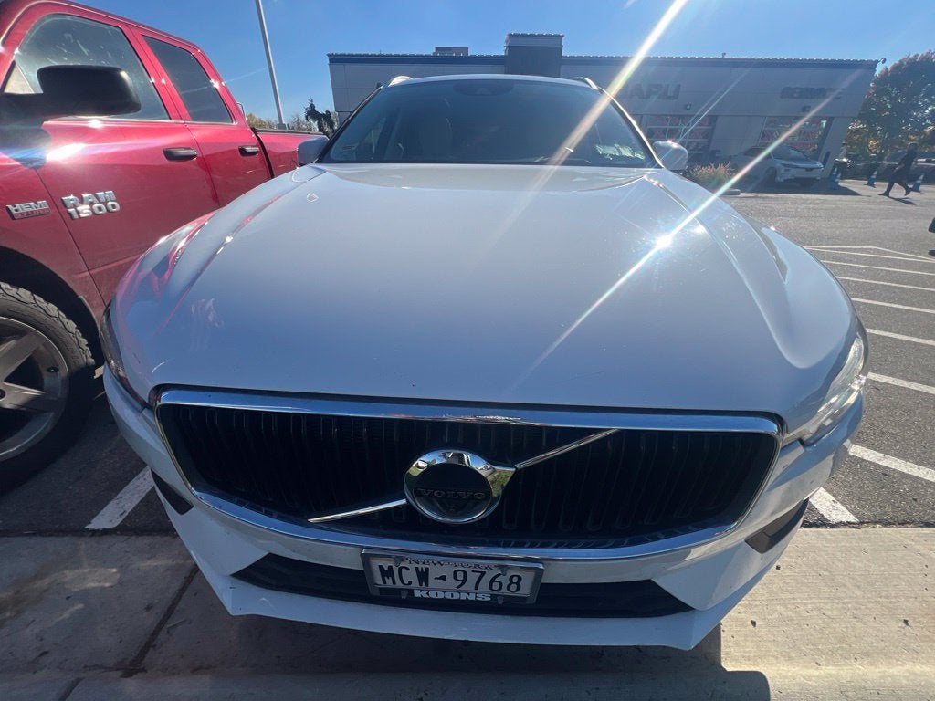 2020 Volvo XC60 T5 Momentum