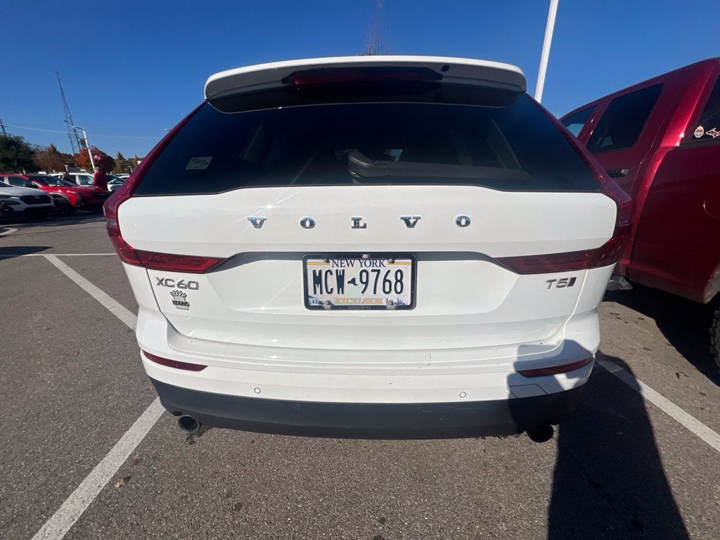 2020 Volvo XC60 T5 Momentum