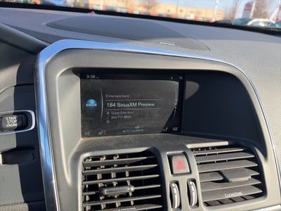 2017 Volvo XC60 T6 R-Design