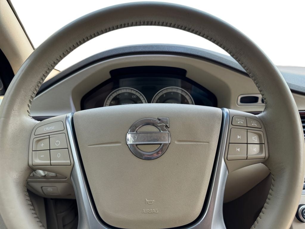 2011 Volvo XC70 T6