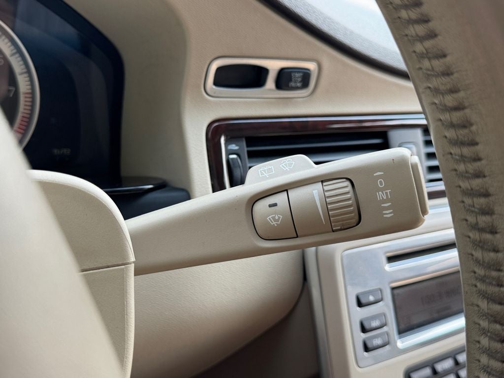 2011 Volvo XC70 T6