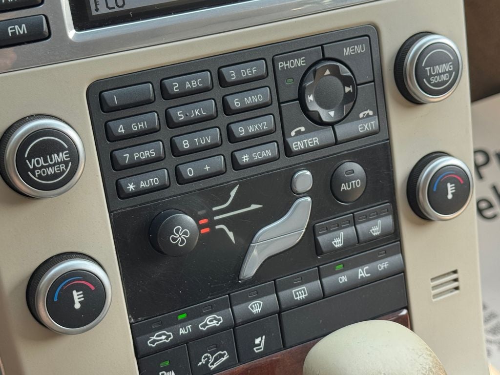 2011 Volvo XC70 T6