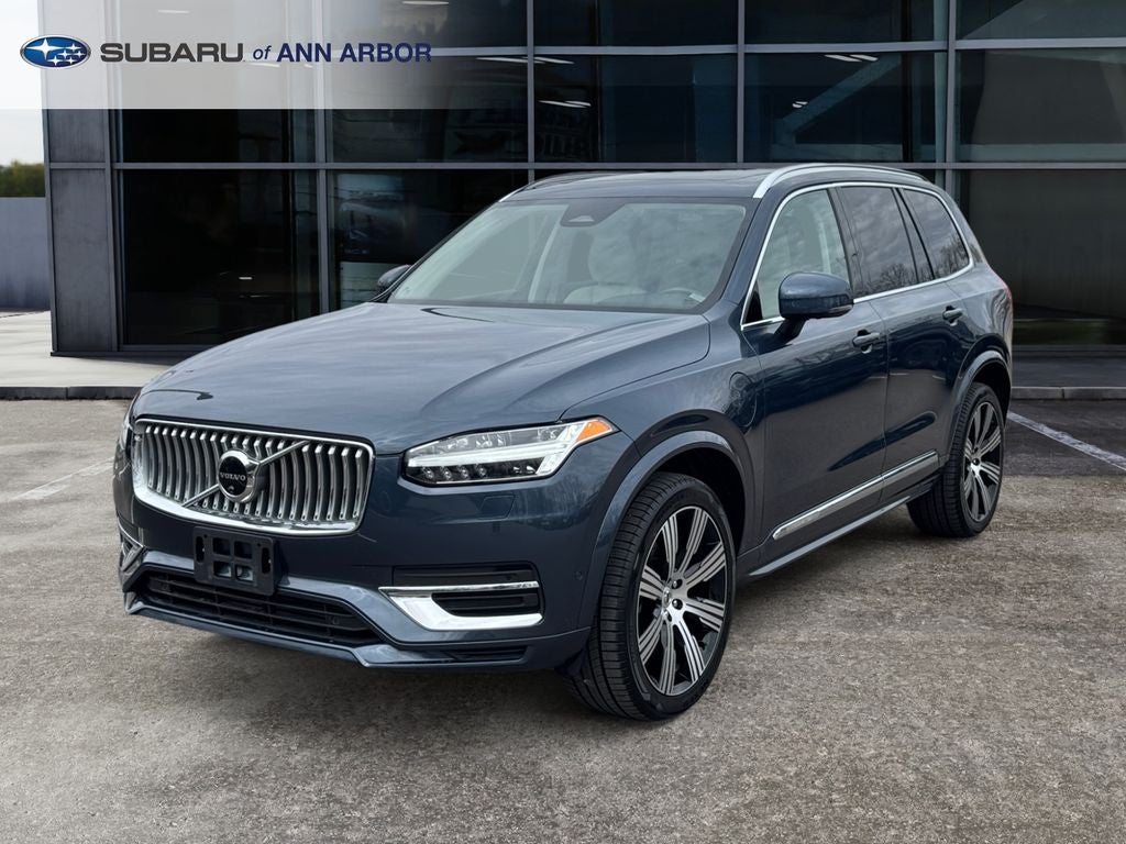 2023 Volvo XC90 Recharge Plug-In Hybrid T8 Plus Bright Theme 7 Passenger *LIFETIME POWERTRAIN*