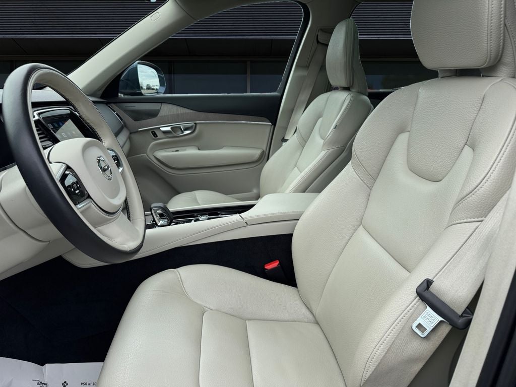 2023 Volvo XC90 Recharge Plug-In Hybrid T8 Plus Bright Theme 7 Passenger *LIFETIME POWERTRAIN*