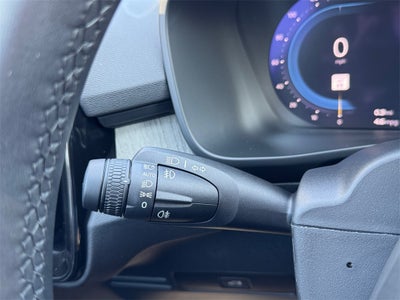 2025 Volvo XC40 B5 Plus Dark Theme *LIFETIME POWERTRAIN*