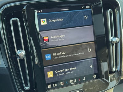 2025 Volvo XC40 B5 Plus Dark Theme *LIFETIME POWERTRAIN*