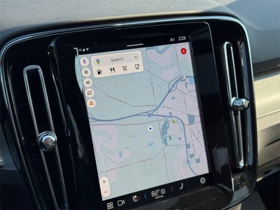 2025 Volvo XC40 B5 Plus Dark Theme *LIFETIME POWERTRAIN*