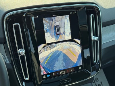 2025 Volvo XC40 B5 Plus Dark Theme *LIFETIME POWERTRAIN*