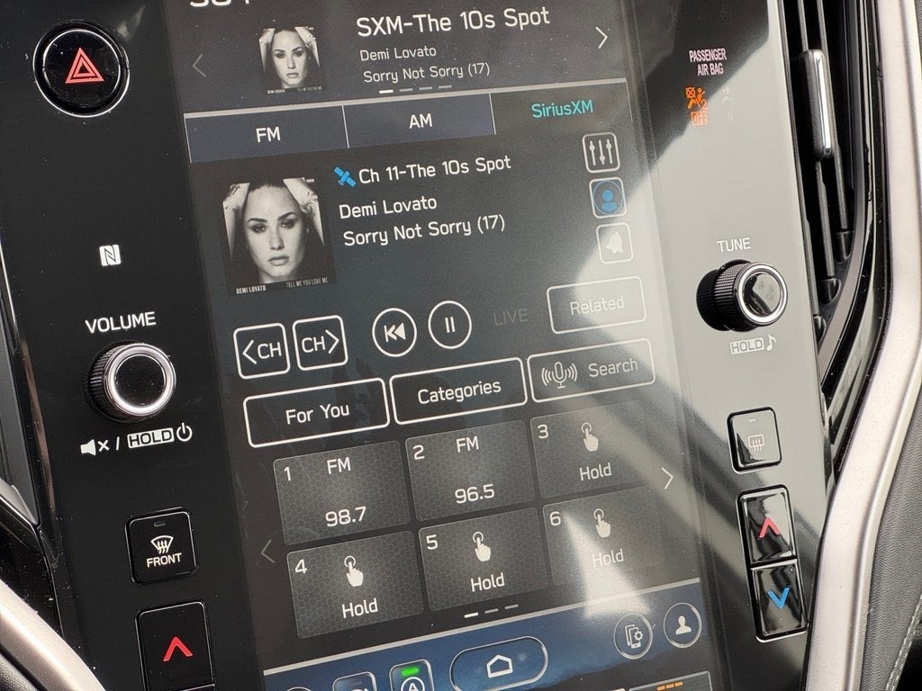 2025 Subaru LEGACY Premium