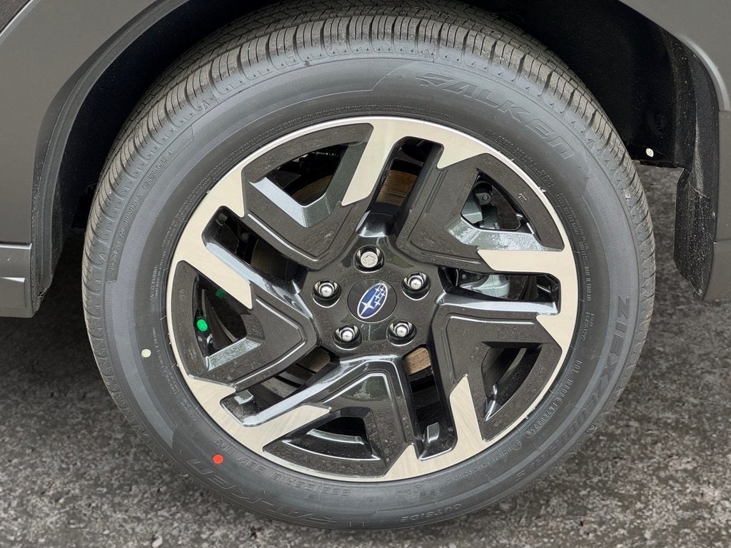 2025 Subaru FORESTER Limited Hybrid