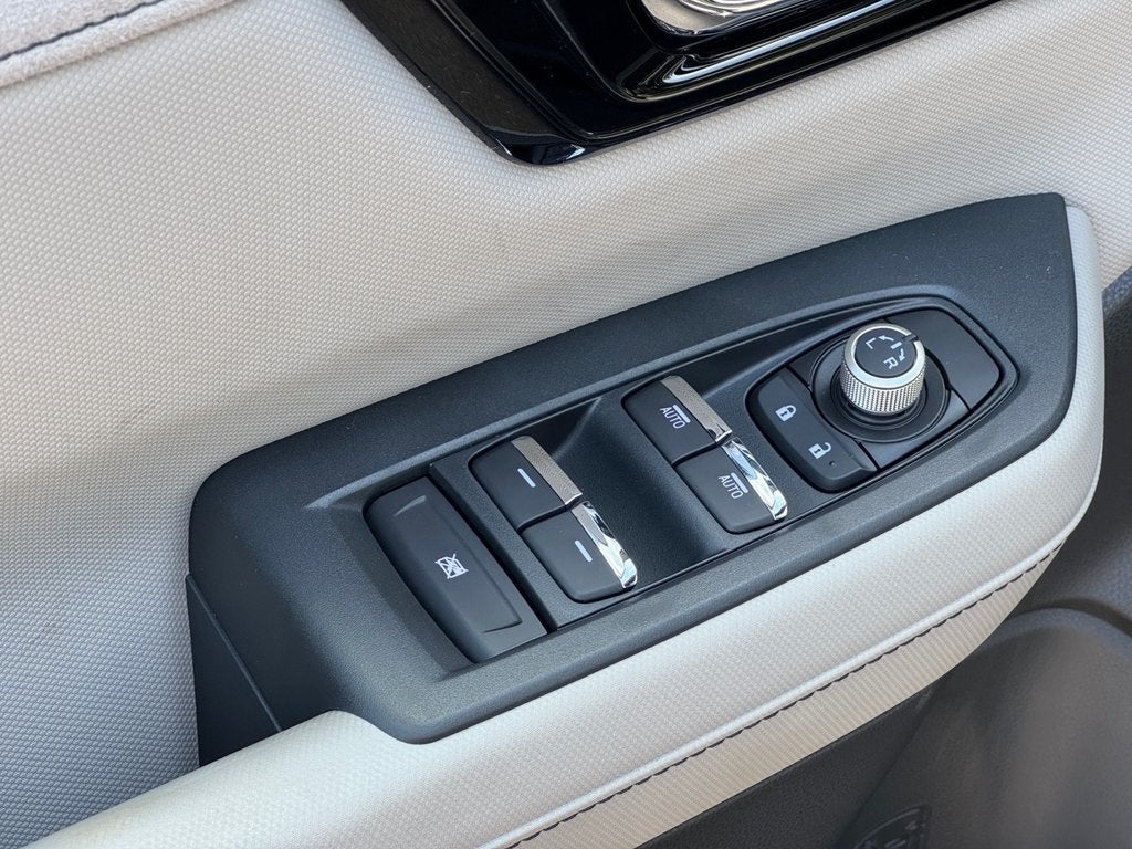 2025 Subaru FORESTER Limited Hybrid