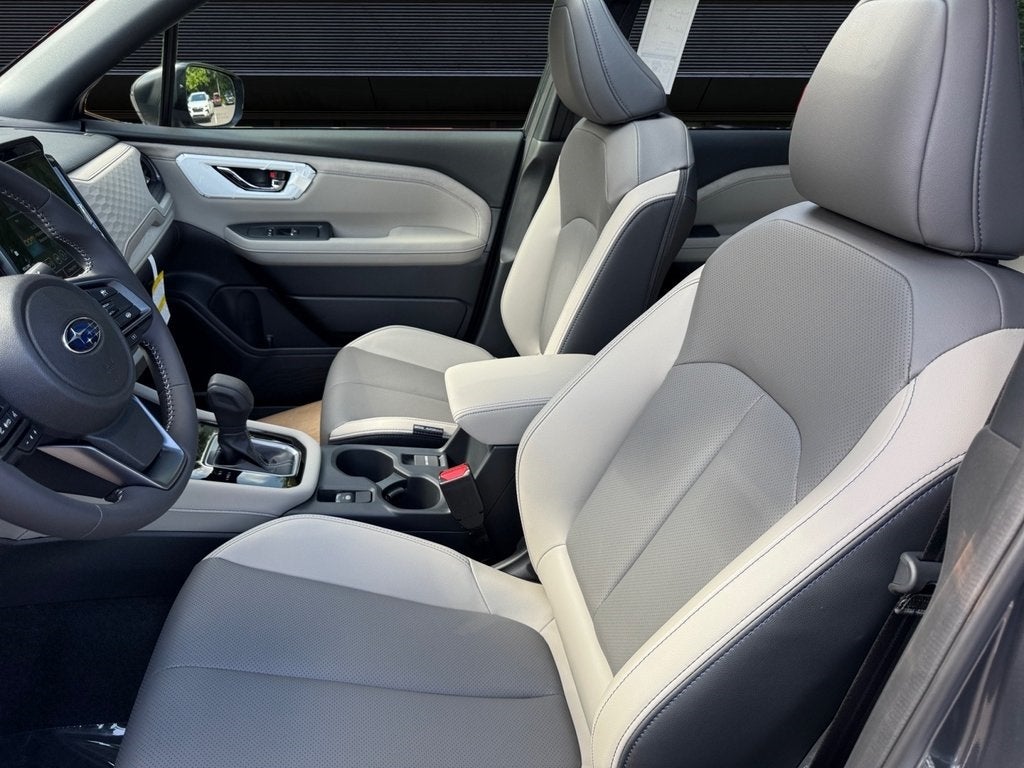 2025 Subaru FORESTER Limited Hybrid