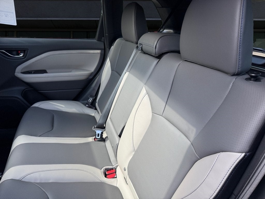 2025 Subaru FORESTER Limited Hybrid