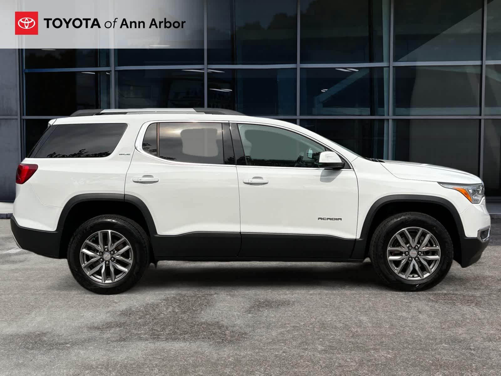 2019 GMC Acadia SLE